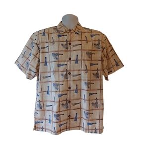 Blue Water men's beige fishing lure print short-sleeve button up shirt size M